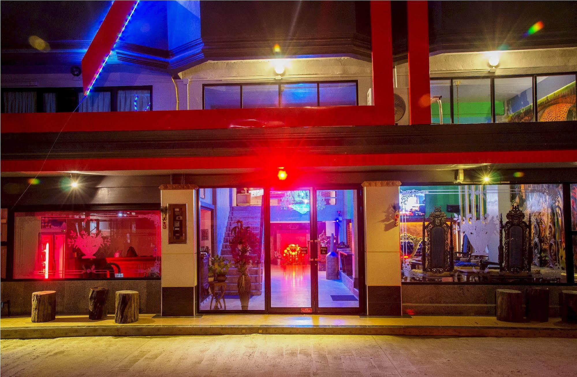 Khunsri Resort Art Boutique Hotel Pattaya Exterior photo